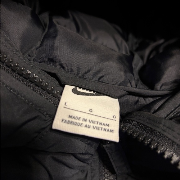 Nike puffer coat jacket youth L large - Picture 2 of 3